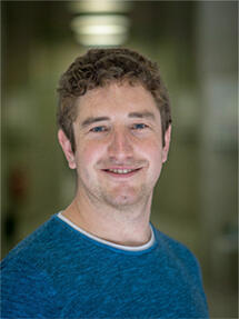 </br><strong>Dr.</strong> <strong>Dirk</strong> <strong>Leifert</strong>