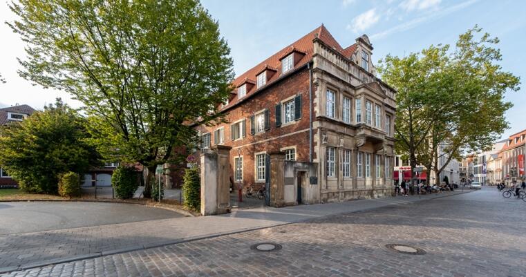 Professional School in der Königstrasse